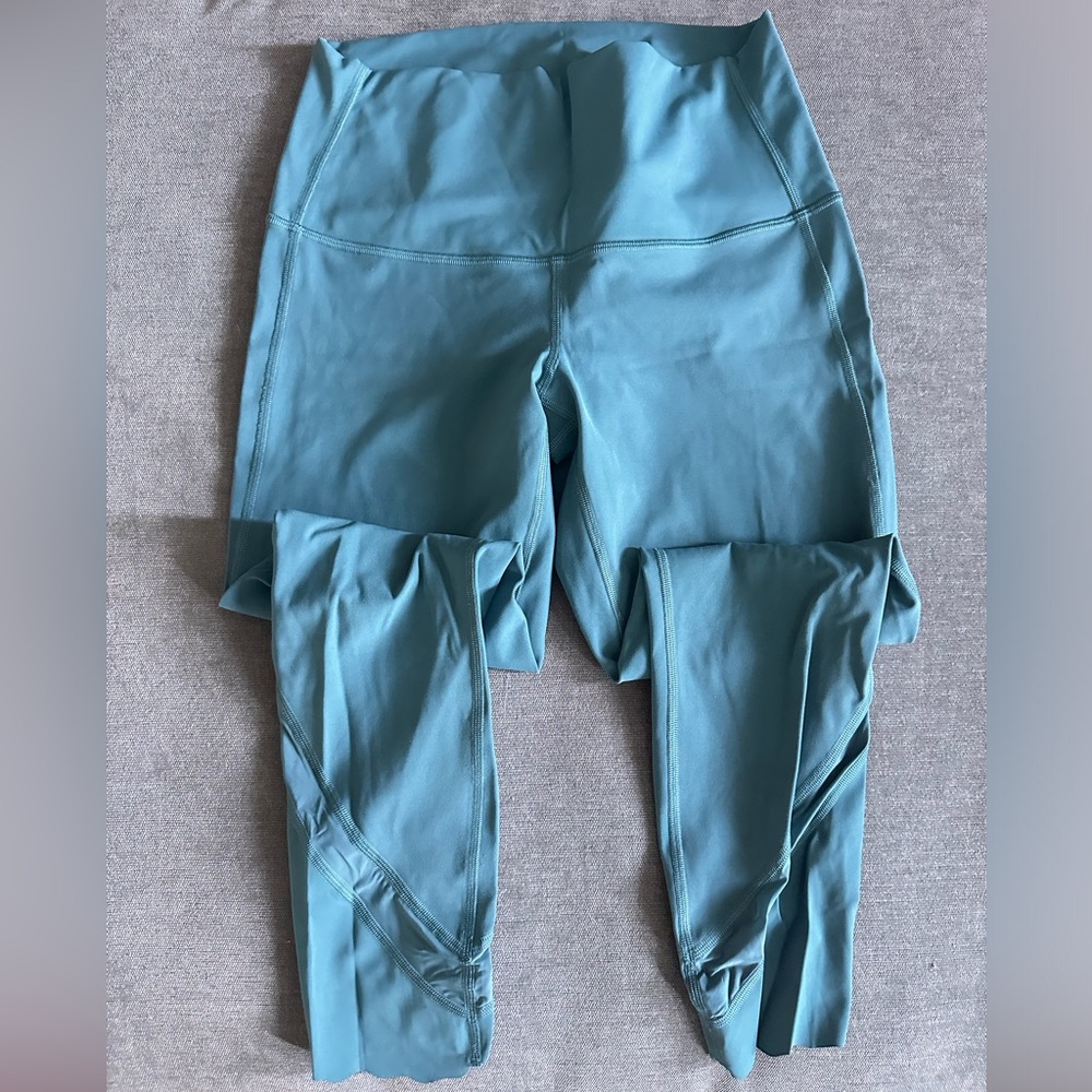 Wunder Under Scallop Leggings